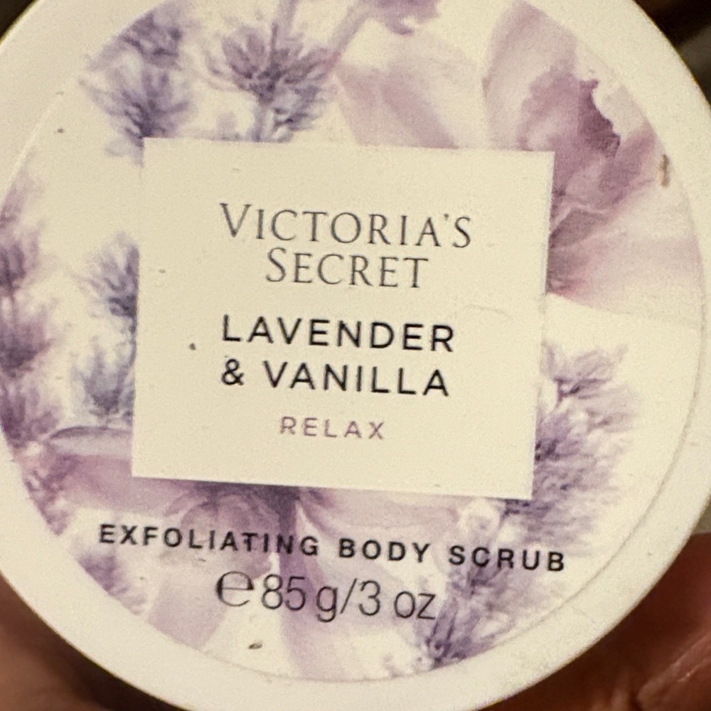 Victoria's Secret Relaxing Lavender & Vanilla Body Scrub